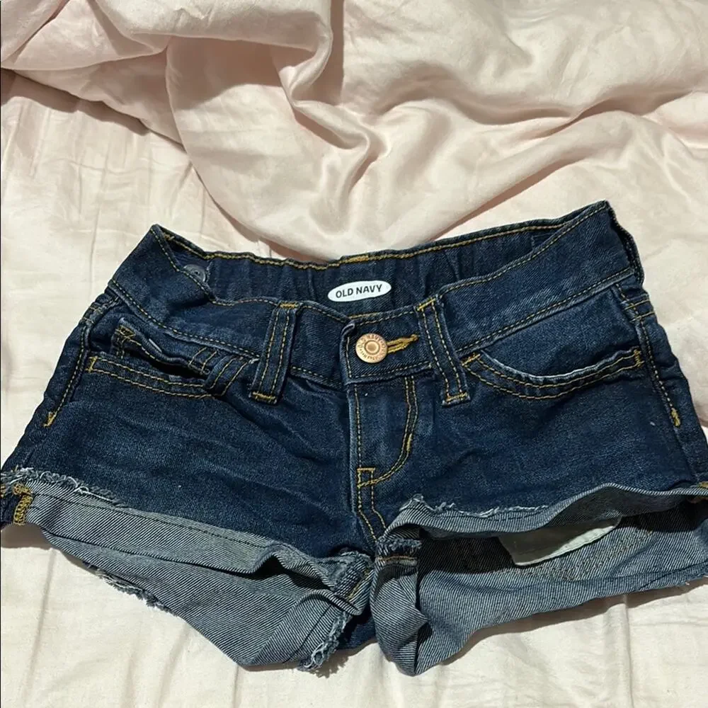 Old Navy 6 Denim Shorts - Dark Blue with cuff euc